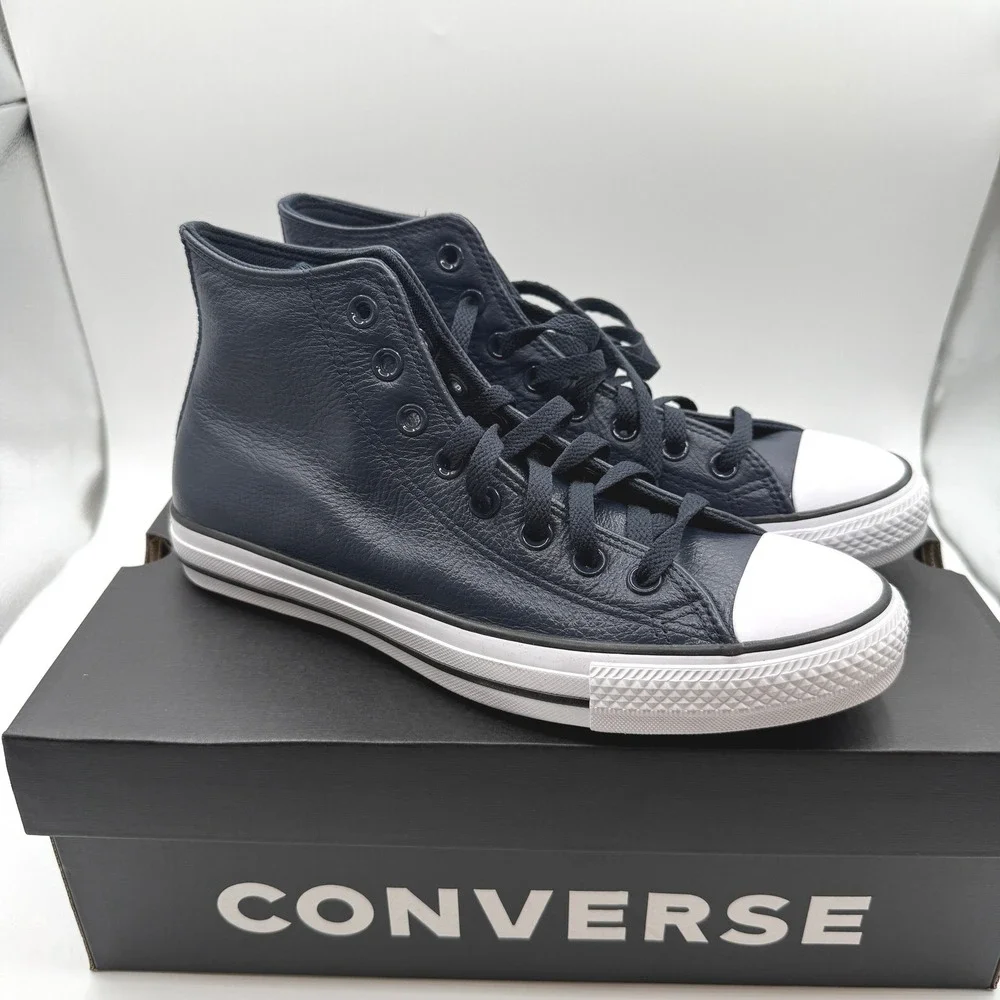 Converse High Top Mens 8.5 Navy Blue Leather Chuck Taylor All Star Sneakers NIB